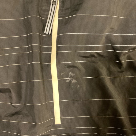 New Balance Windbreaker - Picture 4 of 4